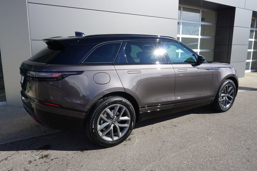 New 2026 Land Rover Range Rover Velar Dynamic SE image 4
