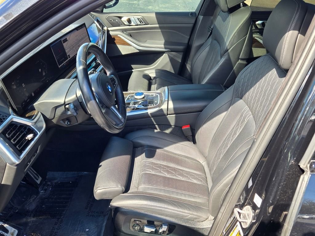 Used 2024 BMW X7 M60i w/ Executive Package AWD/4WD image 36