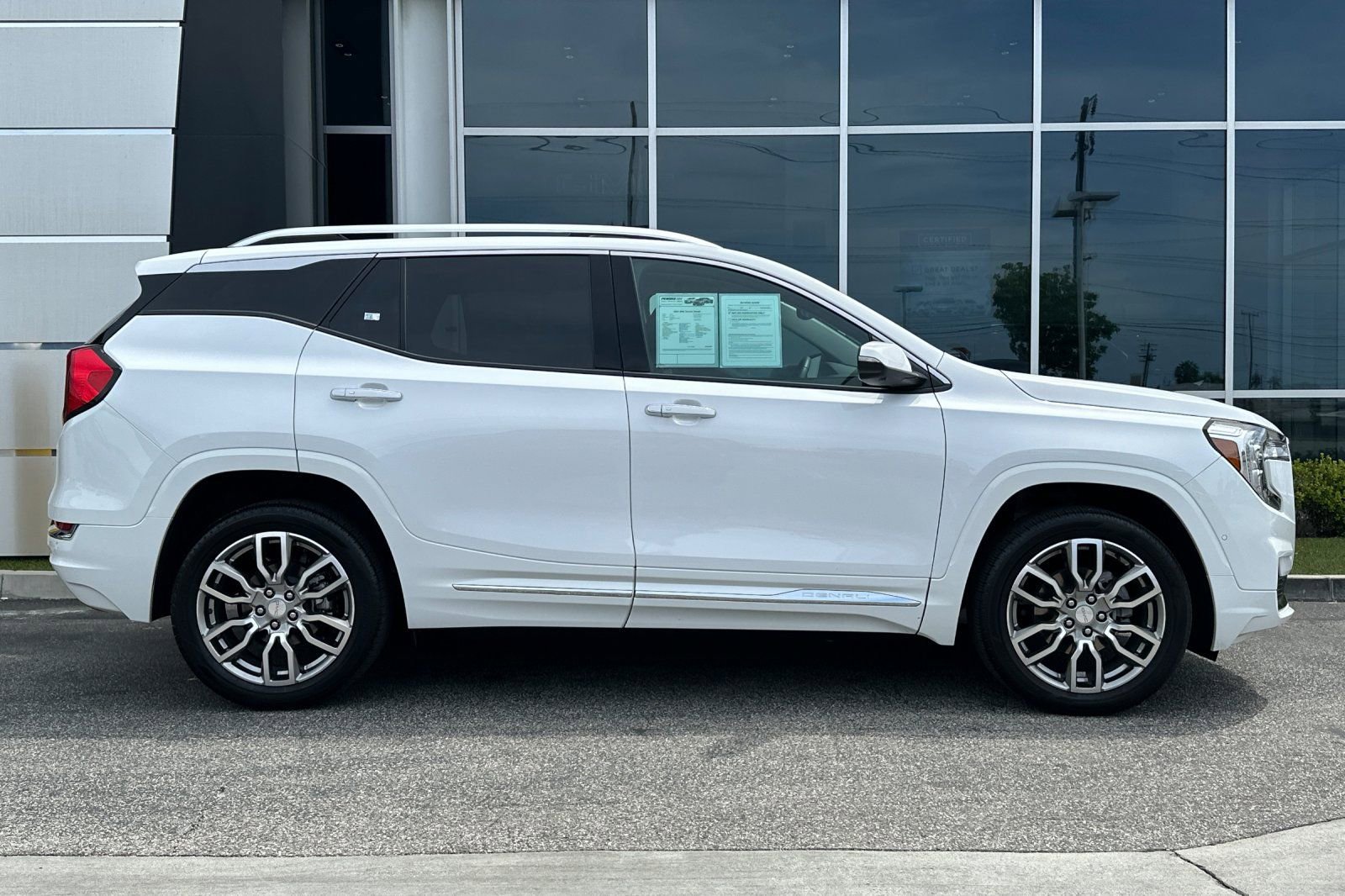 Certified 2024 GMC Terrain Denali w/ Denali Premium Package image 3