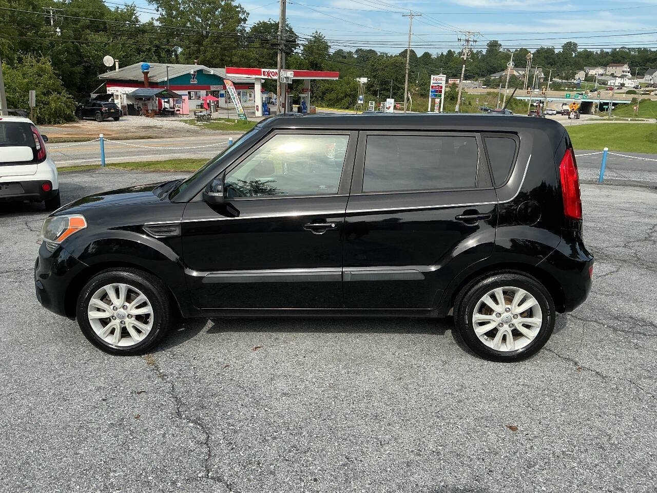 Used 2012 Kia Soul + w/ Audio Pkg FWD image 8