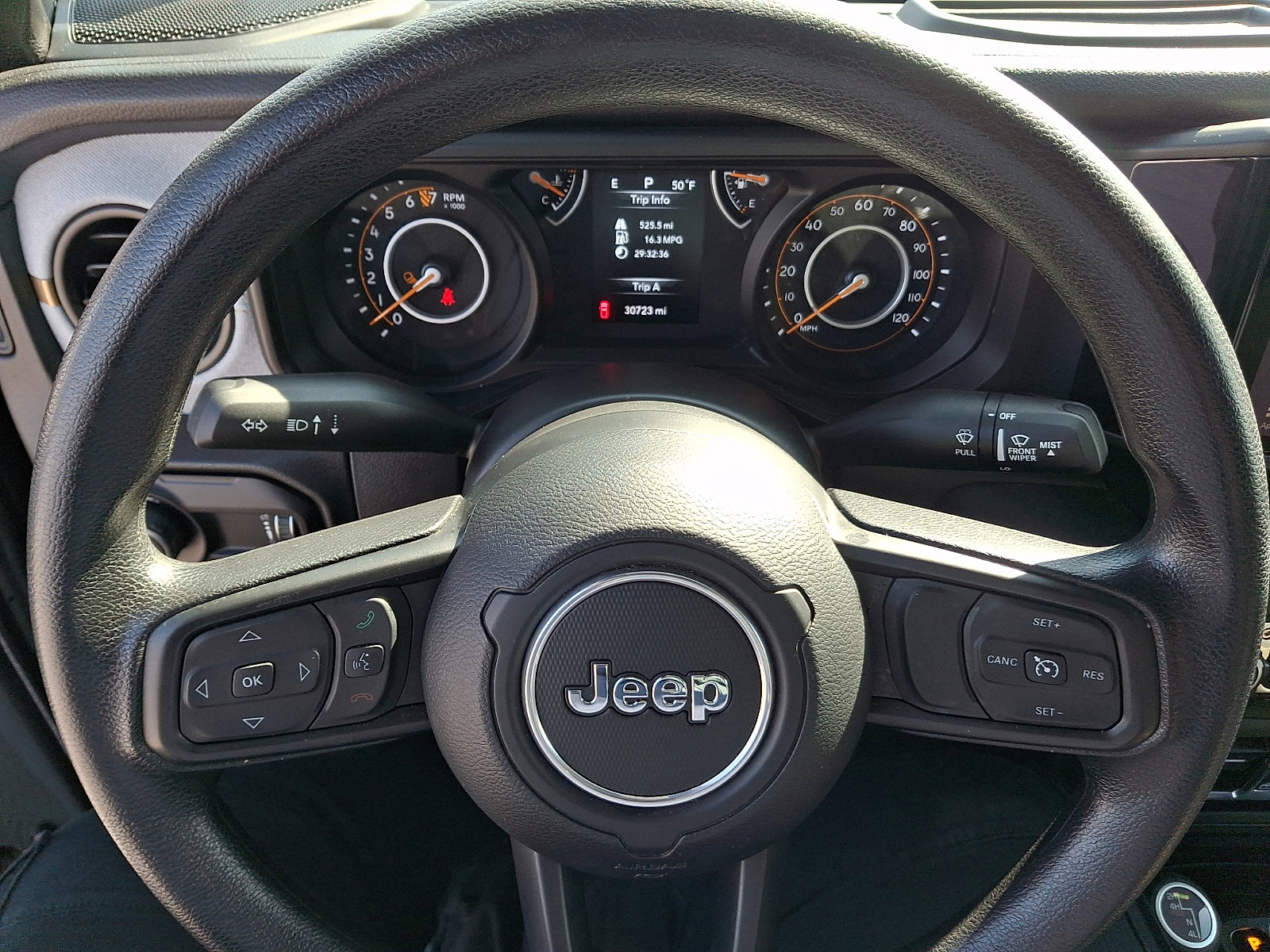 Used 2025 Jeep Gladiator Sport AWD/4WD image 19