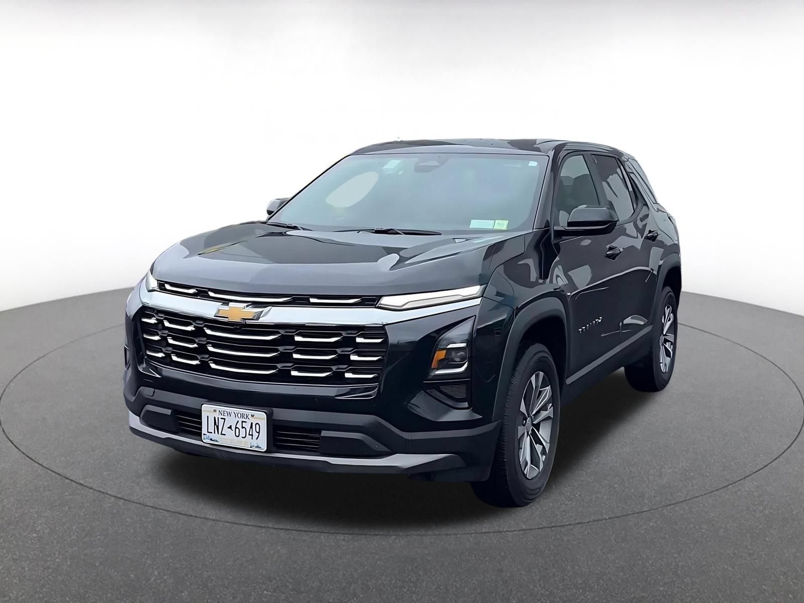 Used 2025 Chevrolet Equinox LT FWD image 7