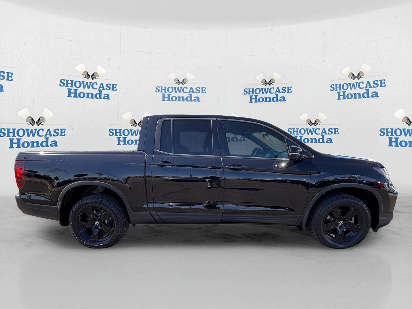 Certified 2023 Honda Ridgeline Black Edition image 9