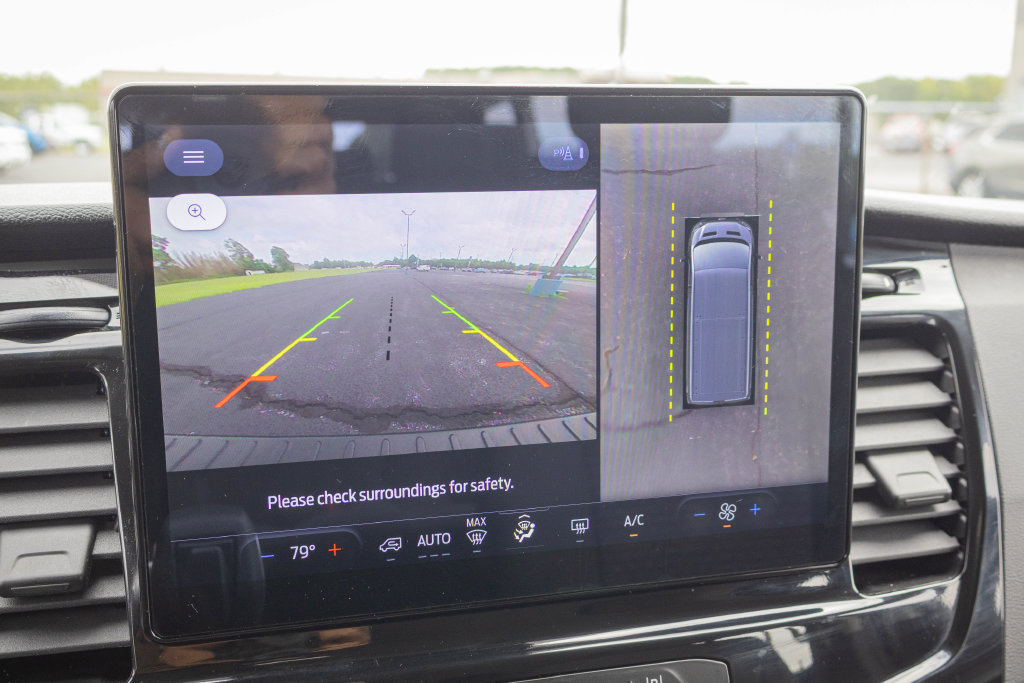 Used 2023 Ford Transit 350 XLT RWD image 19