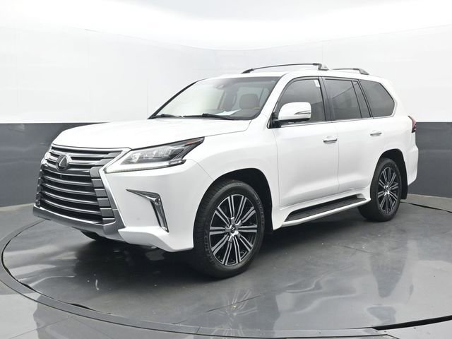 Used 2021 Lexus LX 570 4WD w/ Luxury Package image 28