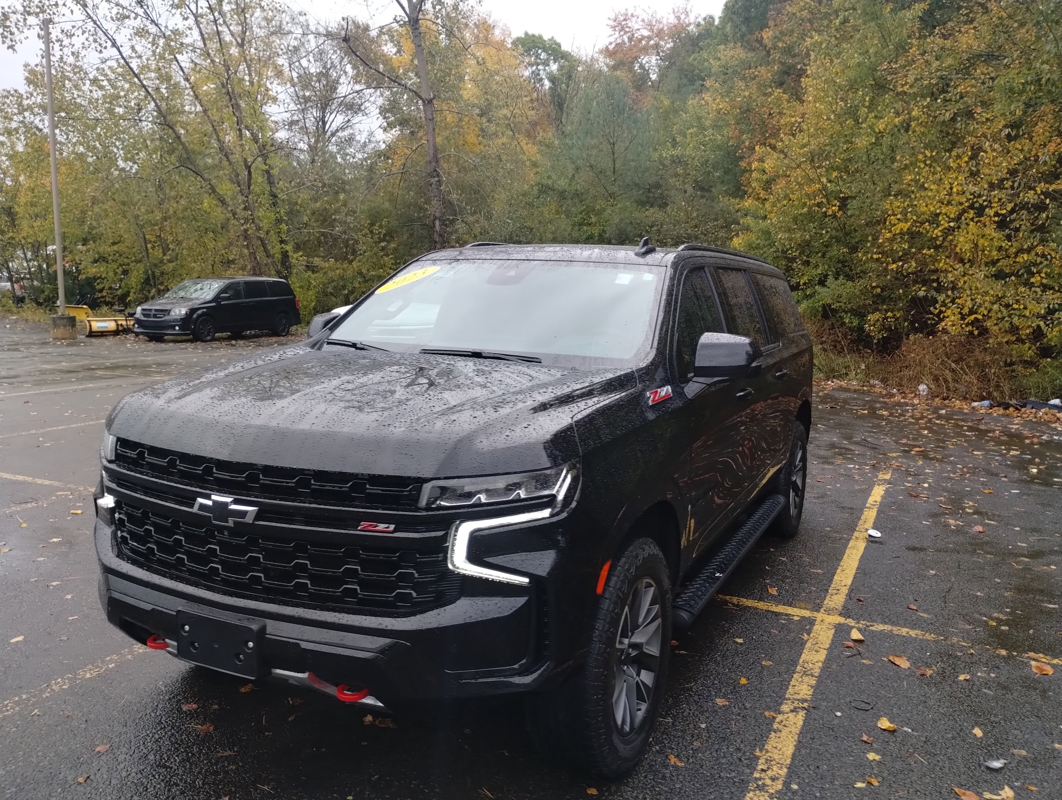 Used 2023 Chevrolet Suburban Z71 w/ Luxury Package image 7