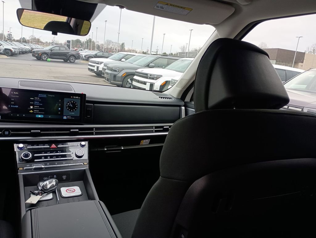 New 2026 Hyundai Santa Fe SE image 11