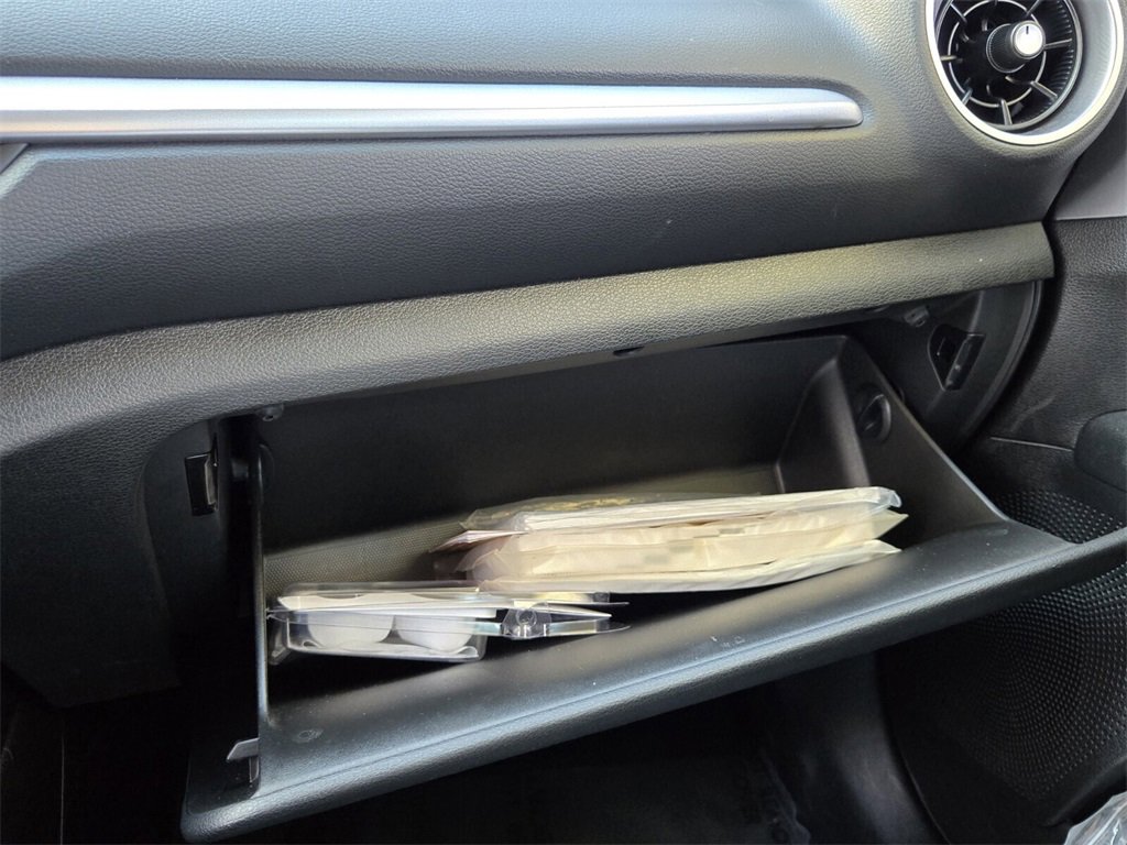 Used 2022 Kia Forte LXS w/ LXS Technology Package image 21