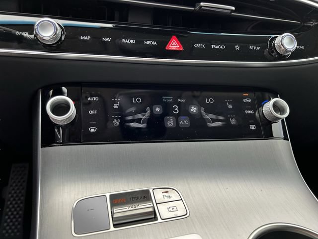New 2026 Genesis GV70 2.5T Advanced AWD/4WD image 25