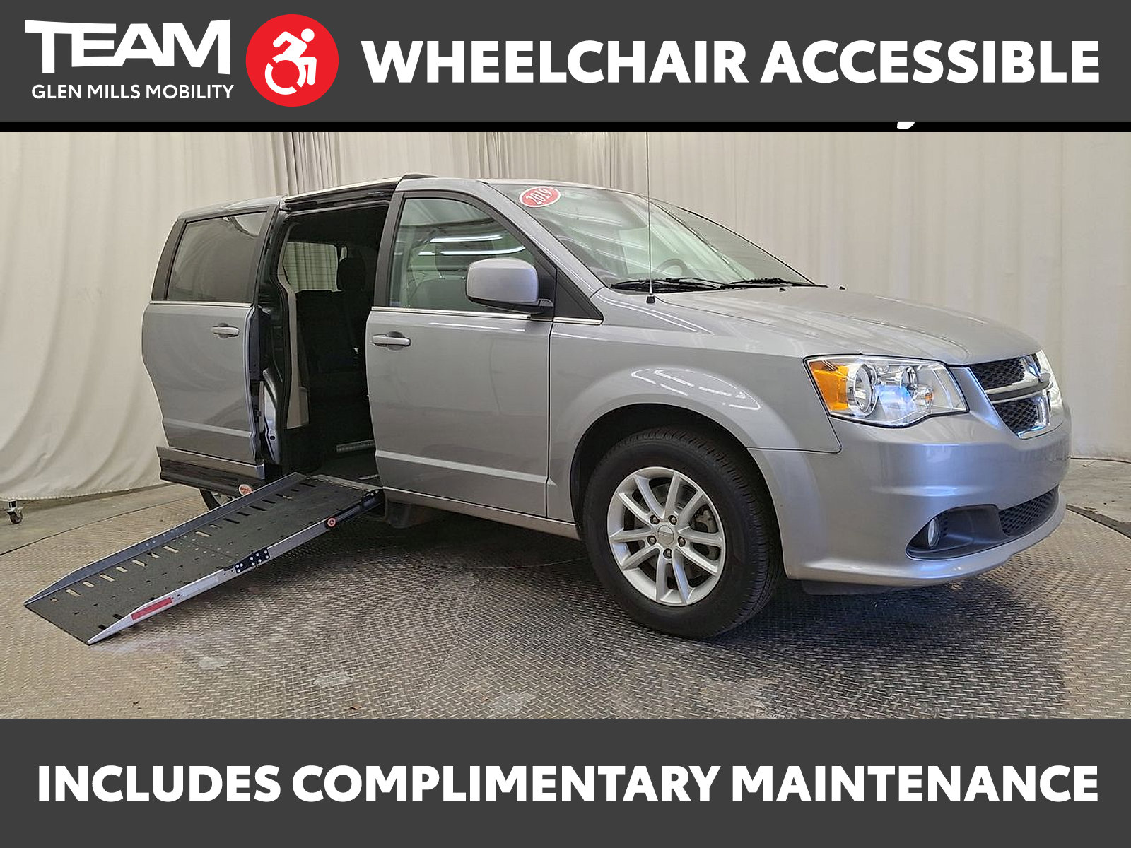 Used 2019 Dodge Grand Caravan SXT image 1