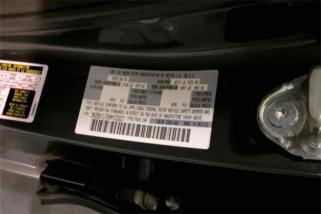 Used 2017 MAZDA MAZDA3 Sport w/ Preferred Equipment Package image 8