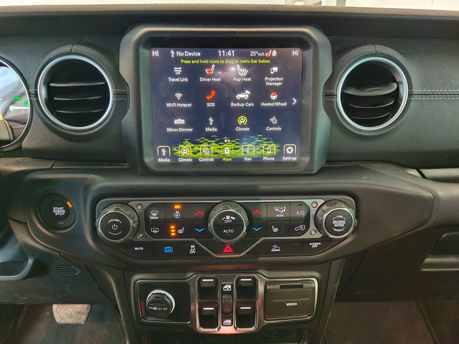 Used 2023 Jeep Wrangler Unlimited Sahara w/ Cold Weather Group image 17