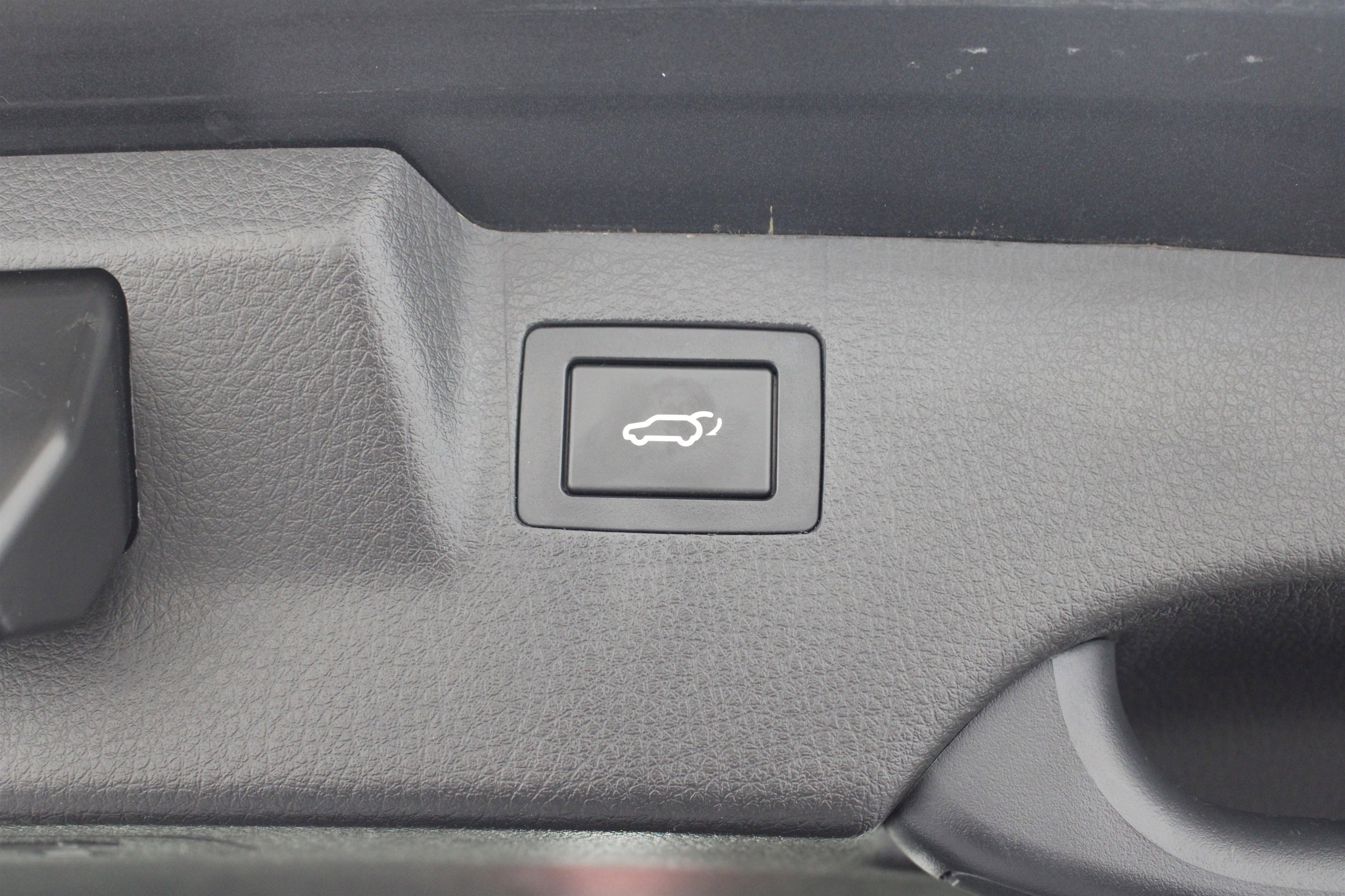 Used 2014 Kia Sorento SX w/ 3rd Row Package image 31