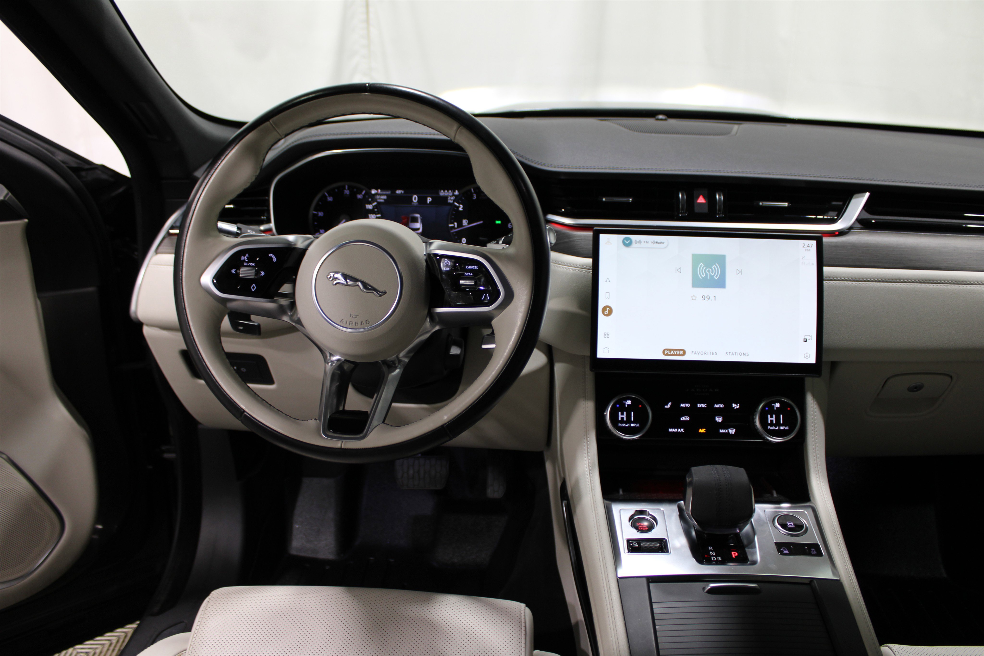 Used 2022 Jaguar F-PACE S image 2