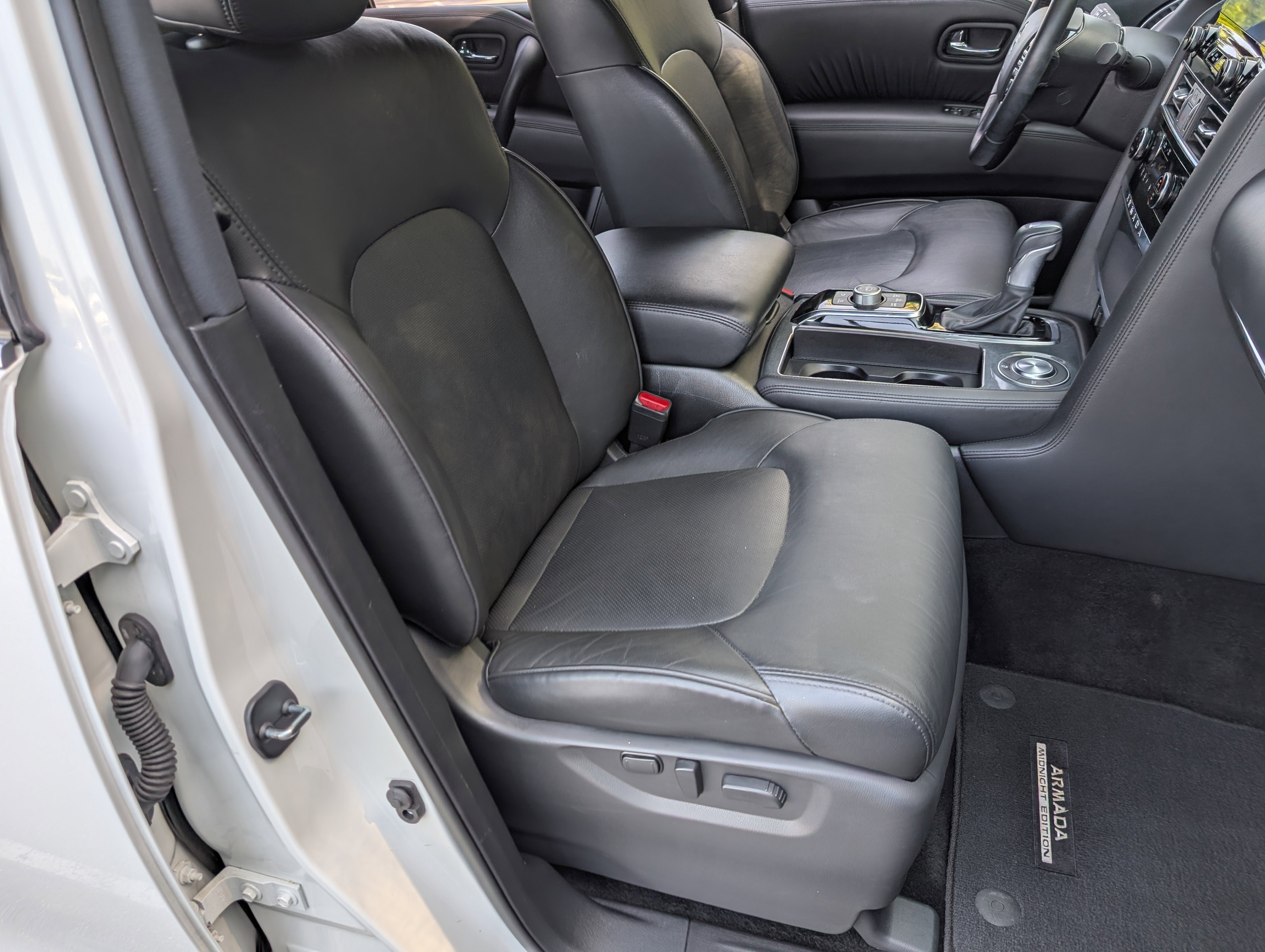 Used 2023 Nissan Armada SL w/ Midnight Edition Package image 22