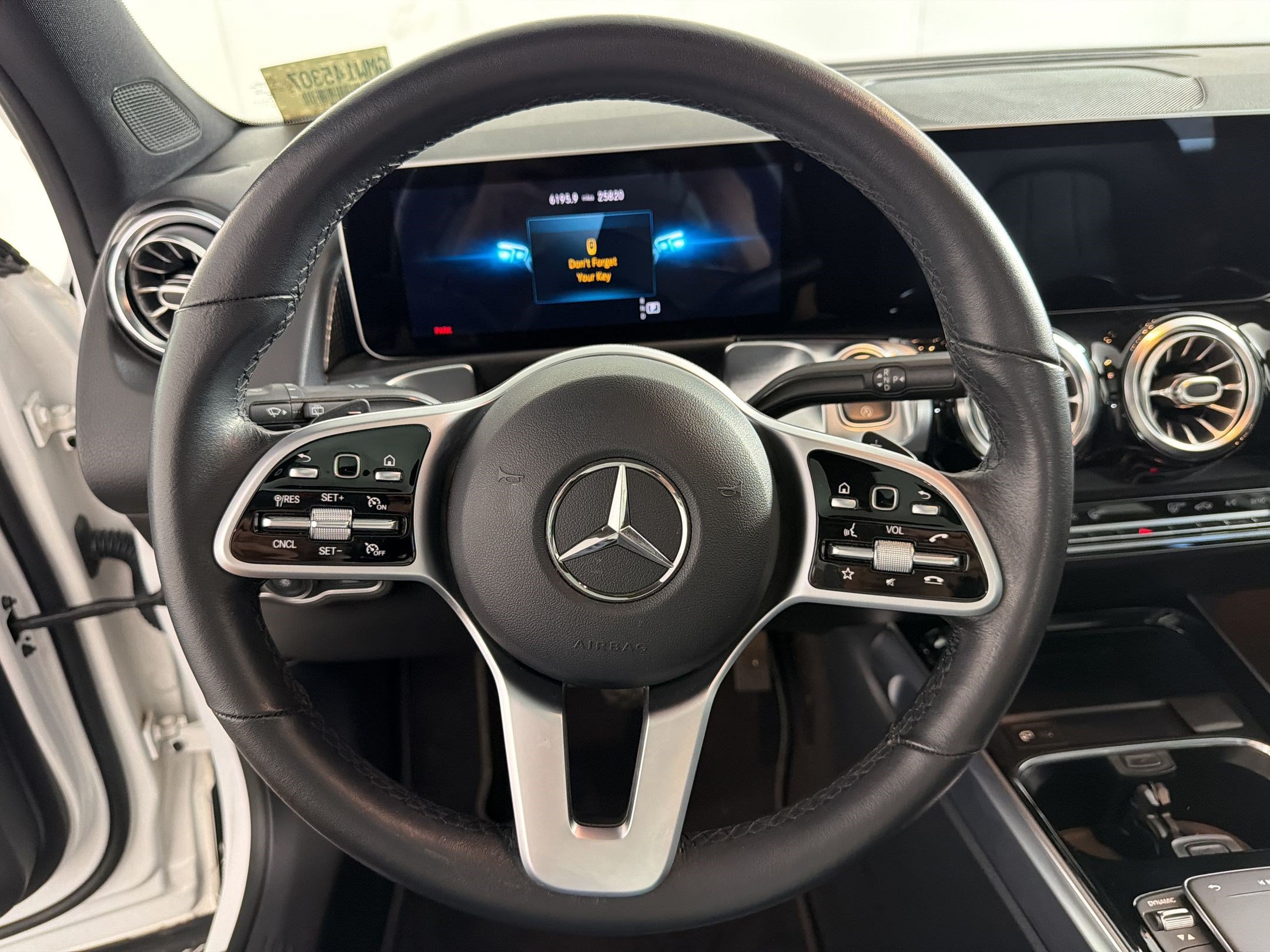 Certified 2021 Mercedes-Benz GLB 250 4MATIC image 11