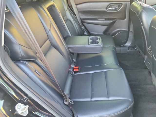 Used 2023 Nissan Rogue SV w/ SV Premium B Package FWD image 21