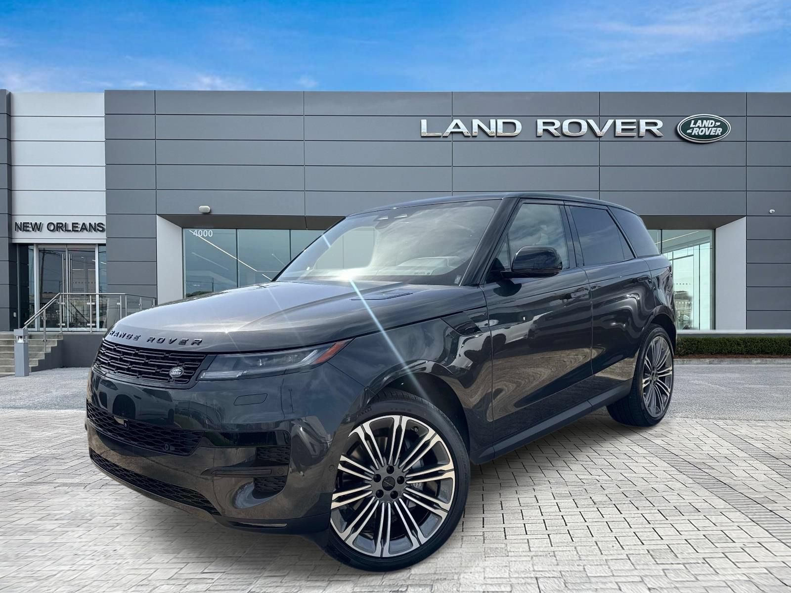 New 2026 Land Rover Range Rover Sport SE AWD/4WD image 1