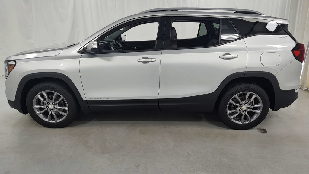 Used 2022 GMC Terrain SLT w/ LPO, Roadside Safety Package AWD/4WD image 6