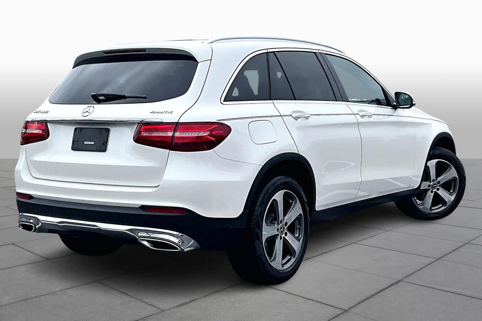 Used 2019 Mercedes-Benz GLC 300 4MATIC image 13