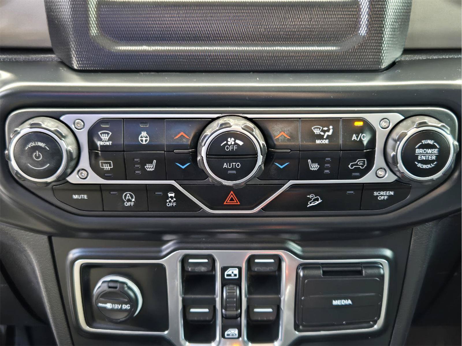 Used 2020 Jeep Wrangler Unlimited Sport AWD/4WD image 18