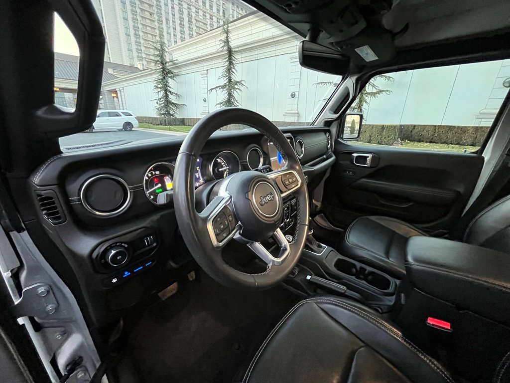 Used 2023 Jeep Wrangler Sahara image 16