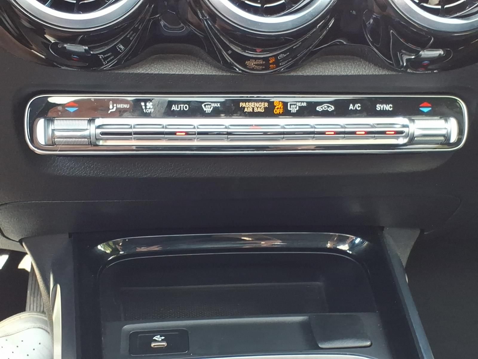 Certified 2025 Mercedes-Benz GLB 250 4MATIC image 19