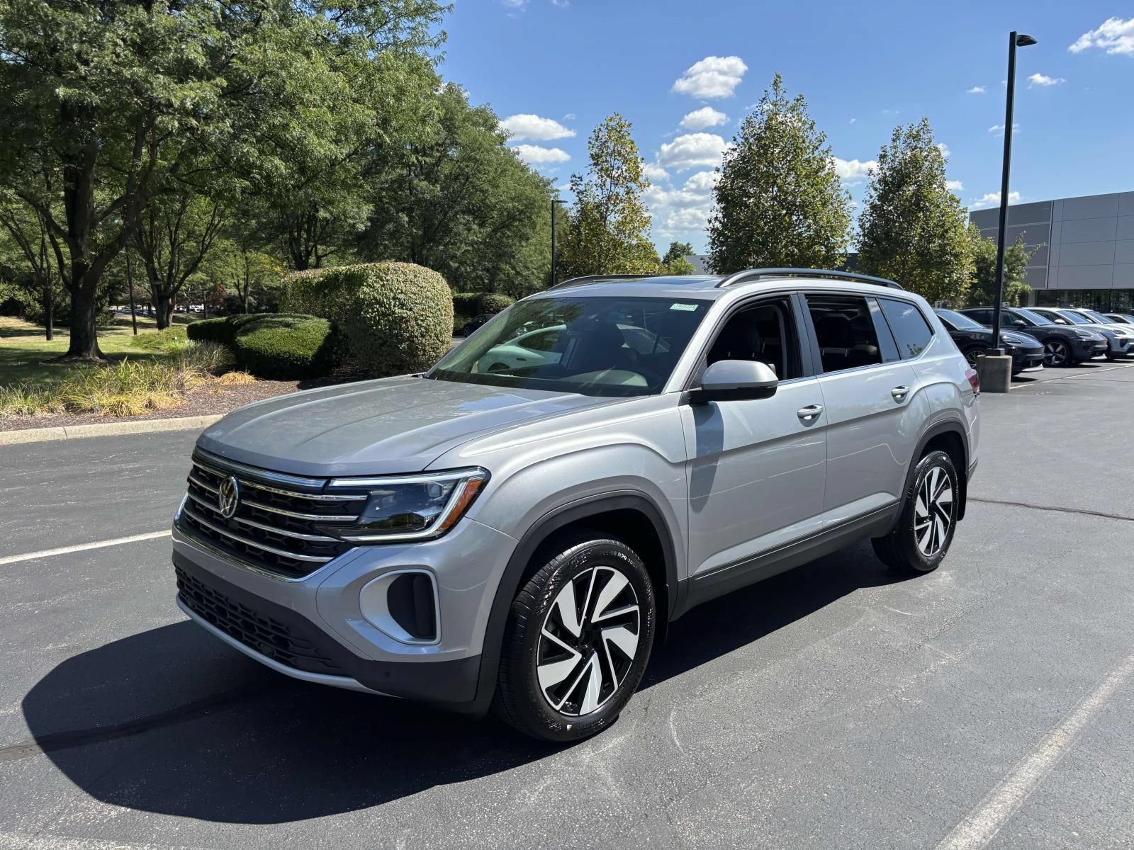 New 2026 Volkswagen Atlas SE AWD/4WD image 3