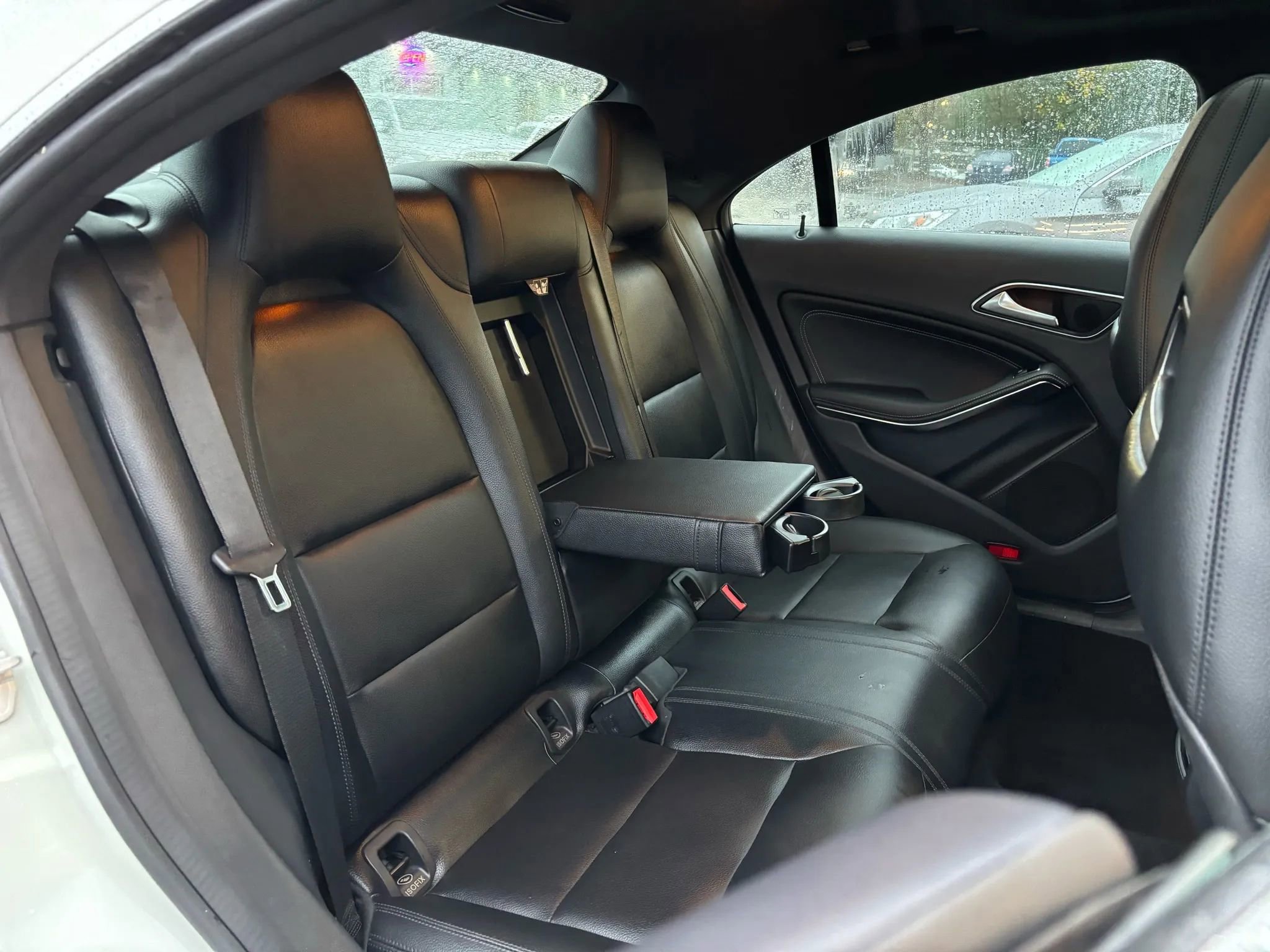 Used 2015 Mercedes-Benz CLA 250 image 27