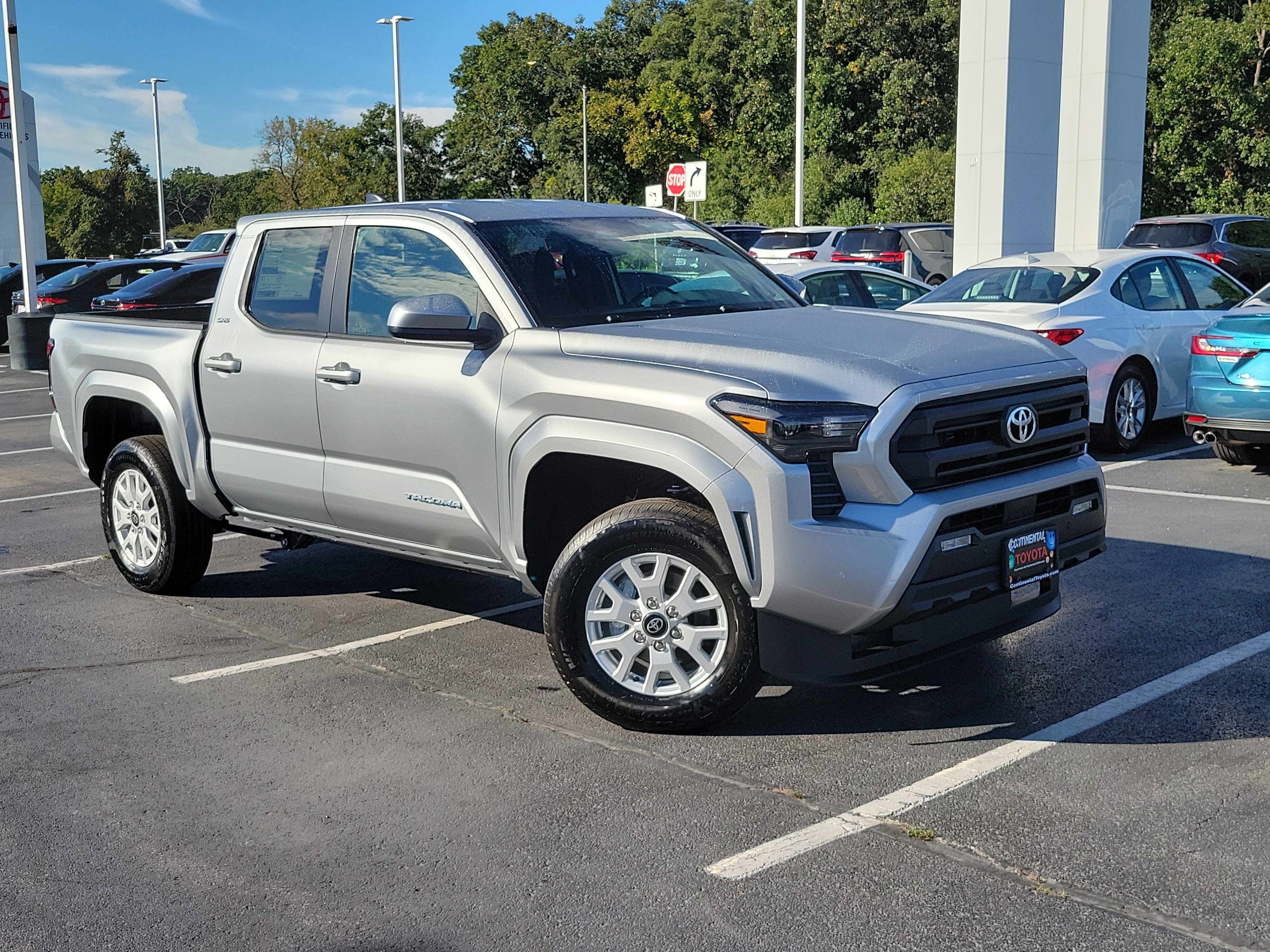 New 2026 Toyota Tacoma SR5 AWD/4WD image 36