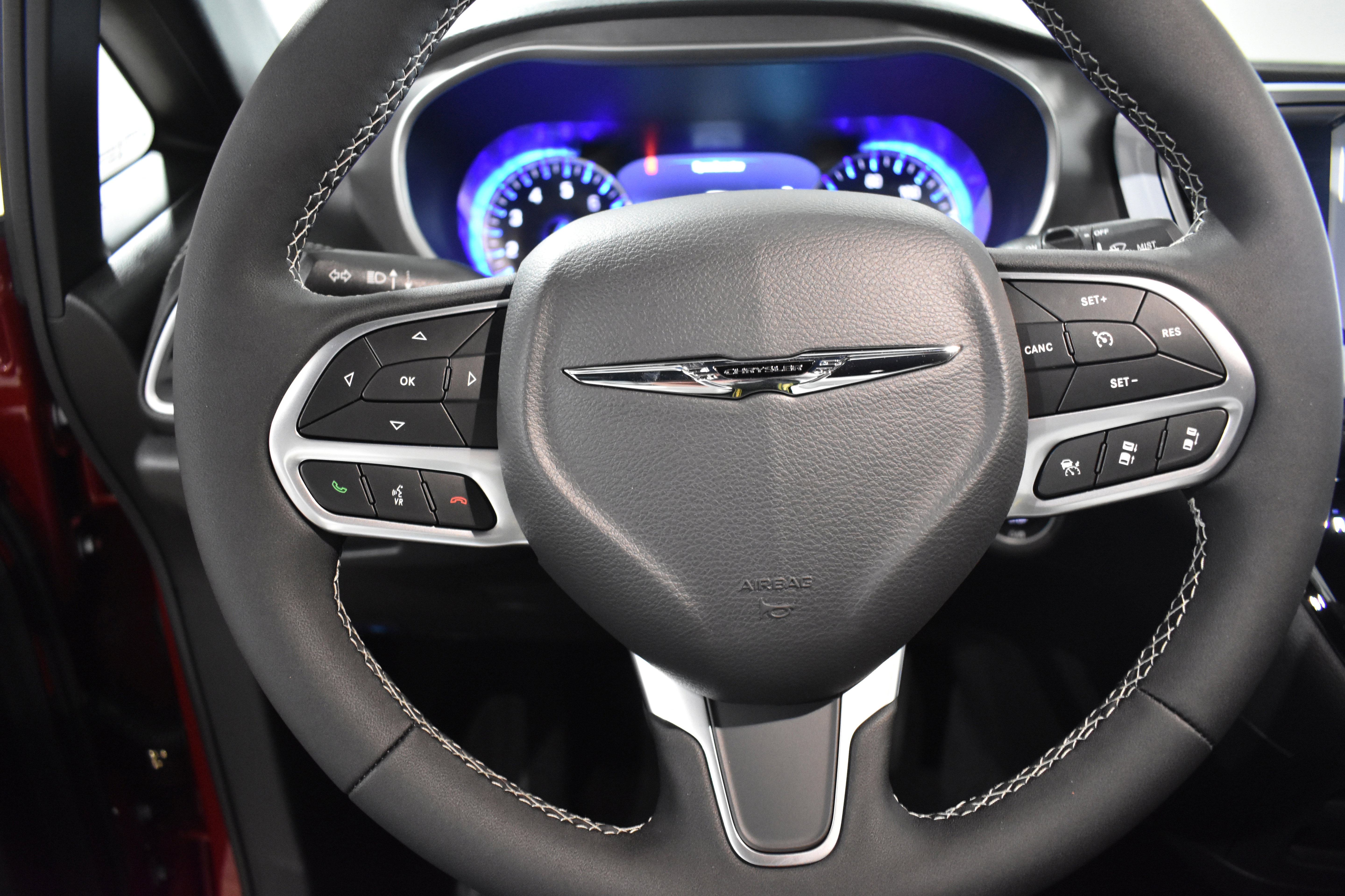 New 2026 Chrysler Pacifica Select FWD image 12