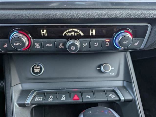 Used 2023 Audi Q3 2.0T Premium image 12