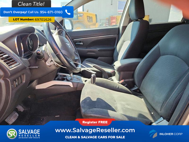 Used 2014 Mitsubishi Outlander Sport SE FWD image 9