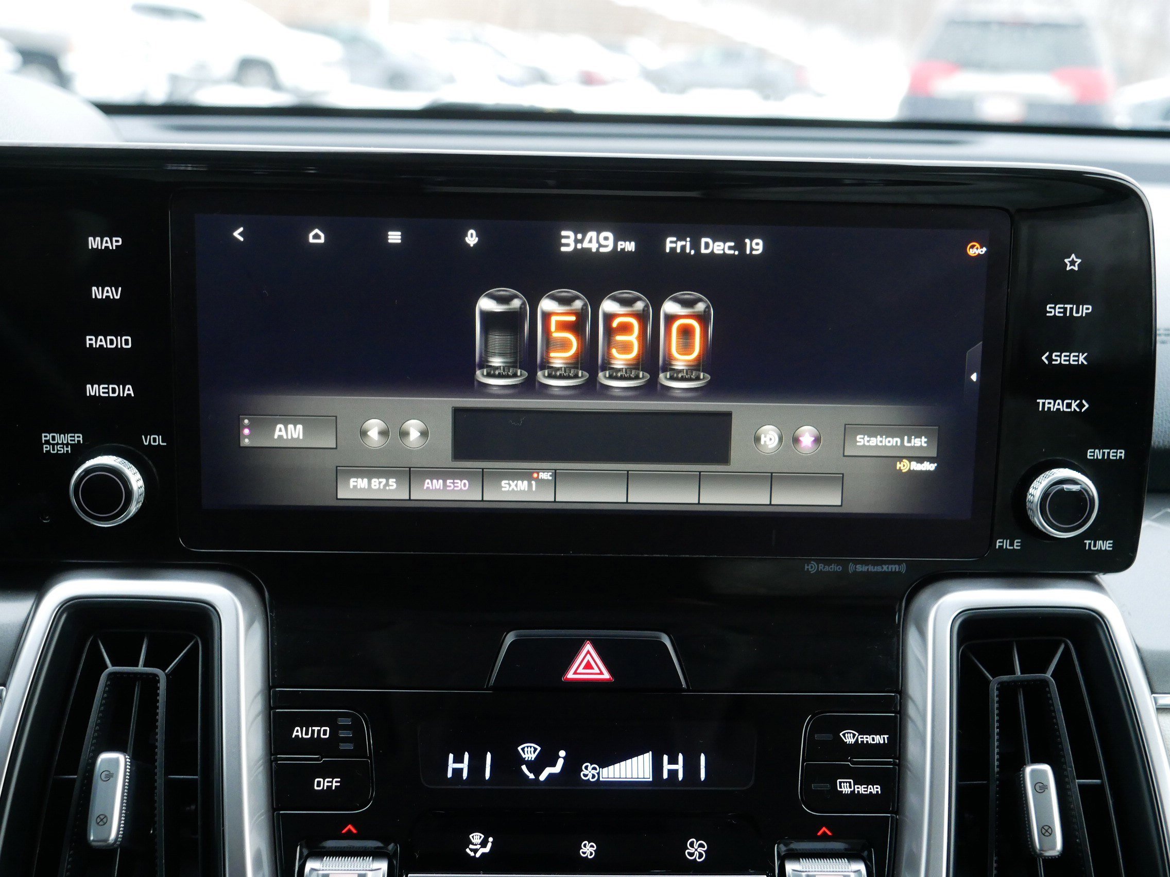 Certified 2022 Kia Sorento S w/ Panoramic Sunroof Package image 22