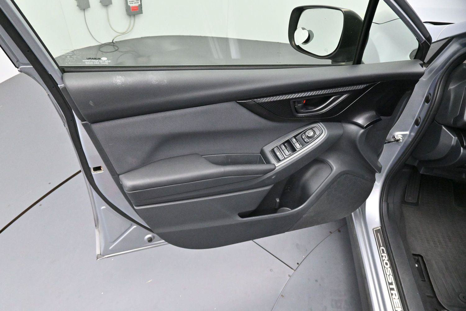 Used 2020 Subaru Crosstrek 2.0i Premium AWD/4WD image 9