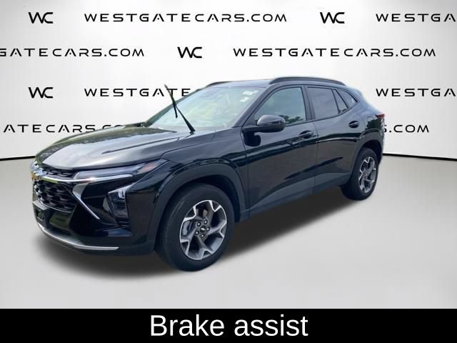 Used 2025 Chevrolet Trax LT w/ Driver Confidence Package FWD image 13