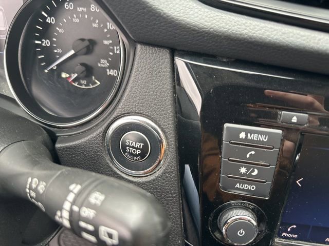 Used 2020 Nissan Rogue SV image 20