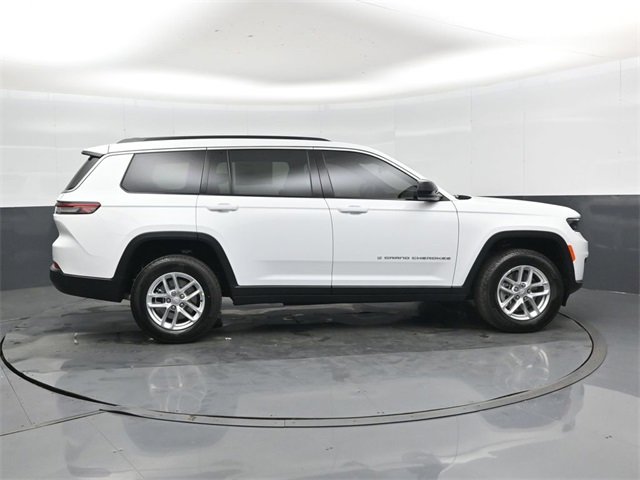 New 2025 Jeep Grand Cherokee L Laredo image 2