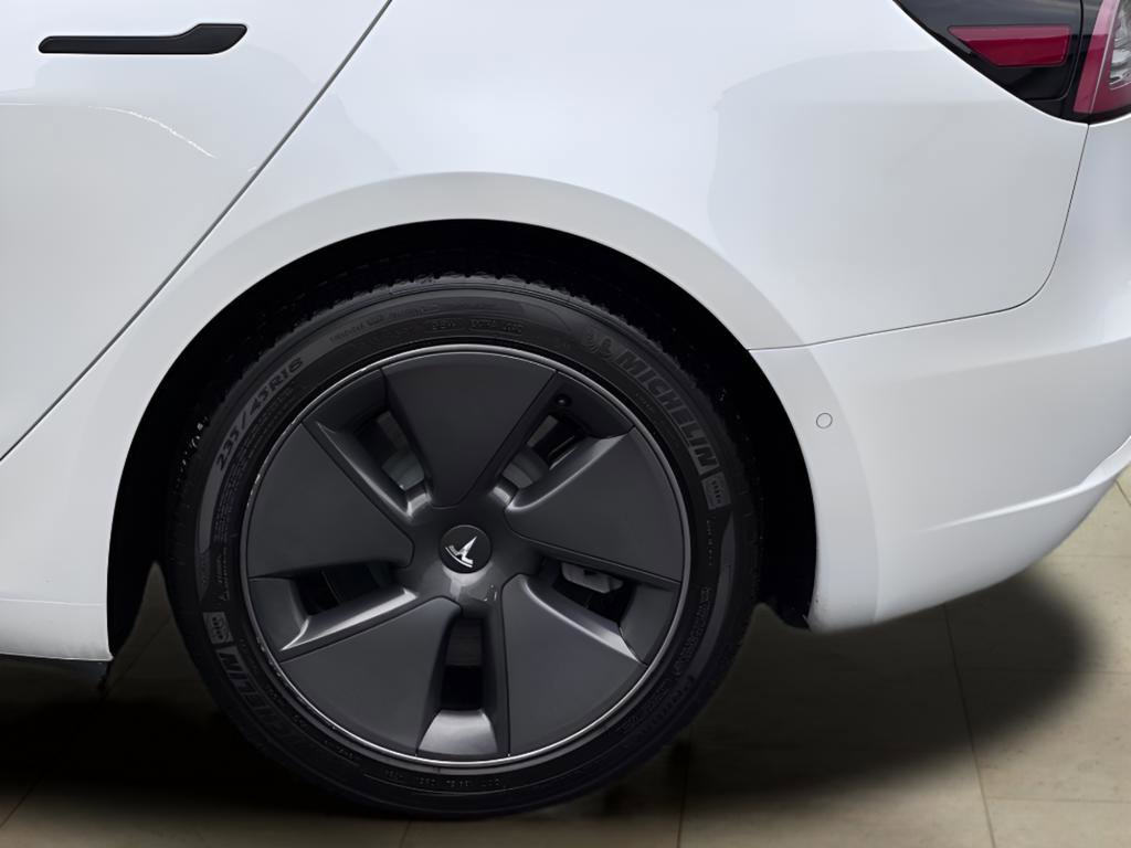 Used 2021 Tesla Model 3 Standard Range Plus image 42