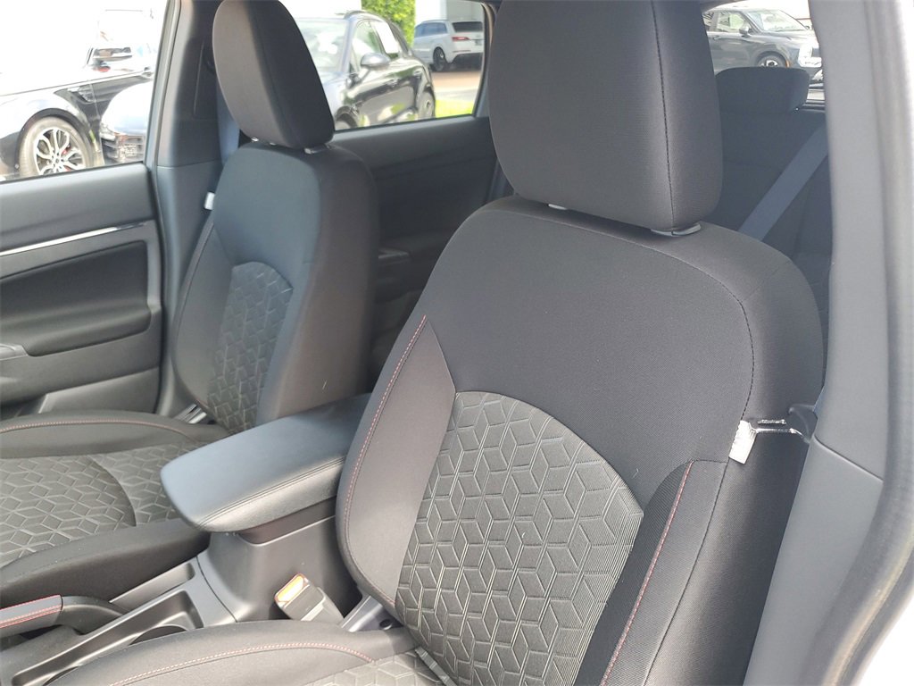 New 2025 Mitsubishi Outlander Sport AWD image 19