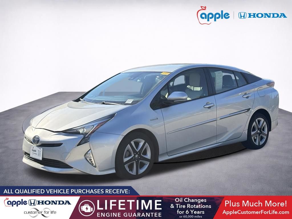 Used 2017 Toyota Prius Four FWD video 3
