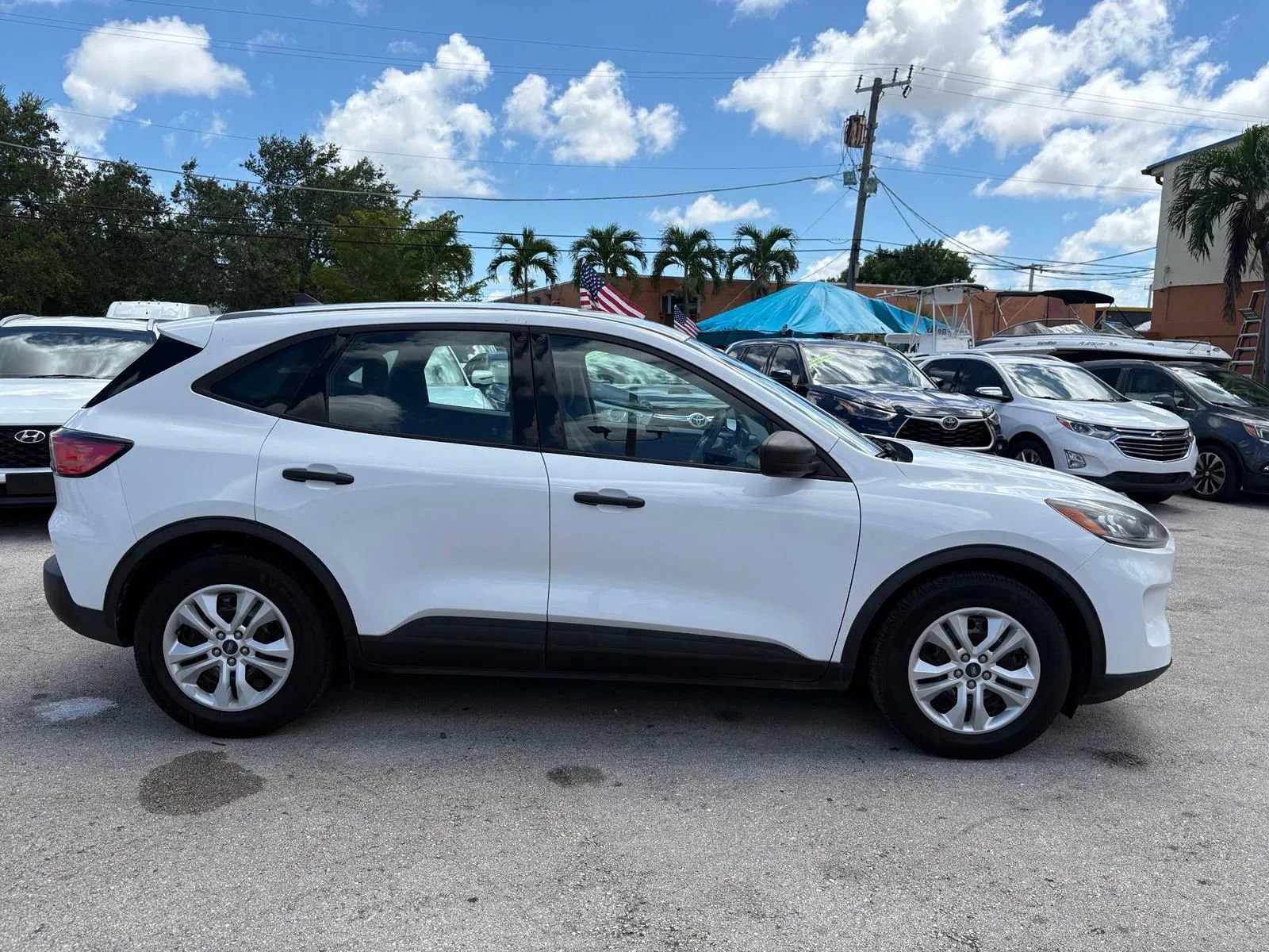 Used 2020 Ford Escape S image 5