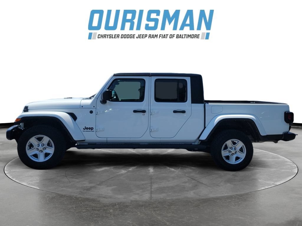 Used 2022 Jeep Gladiator Sport AWD/4WD image 3