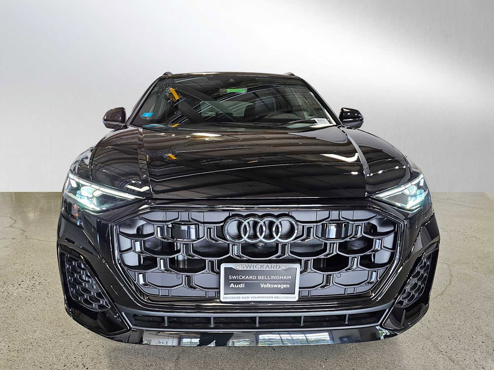 New 2025 Audi Q8 Premium Plus AWD/4WD image 2