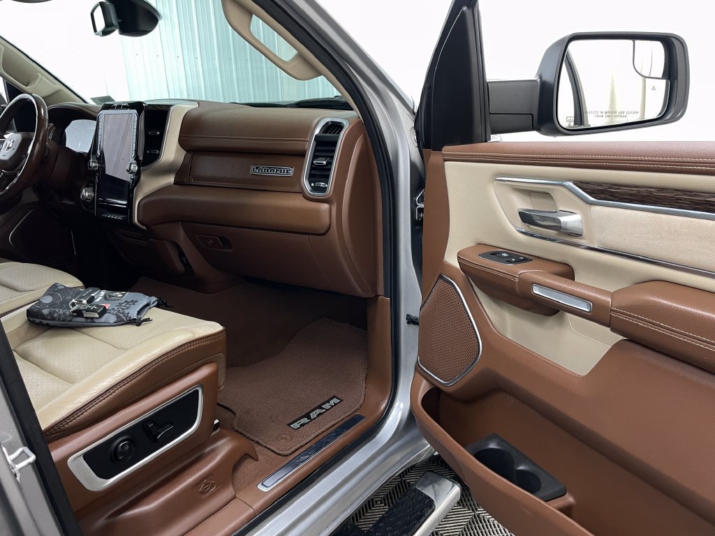 Used 2019 RAM 1500 Laramie RWD image 40