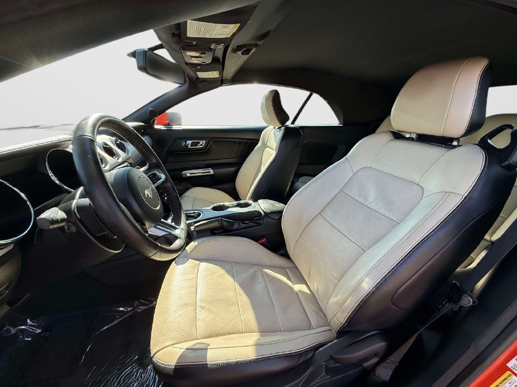 Used 2015 Ford Mustang Premium RWD image 13