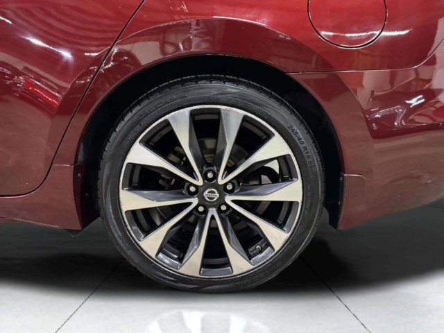 Used 2016 Nissan Maxima SR image 59