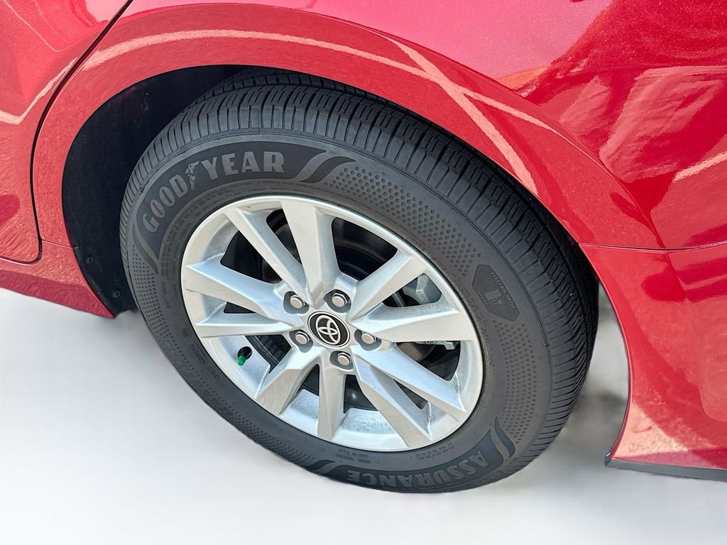 Used 2025 Toyota Camry LE image 35