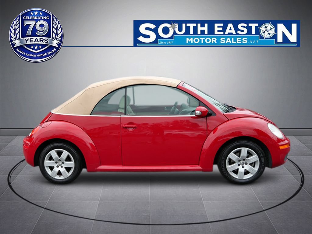 Used 2007 Volkswagen Beetle Convertible w/ Package 1 FWD image 8