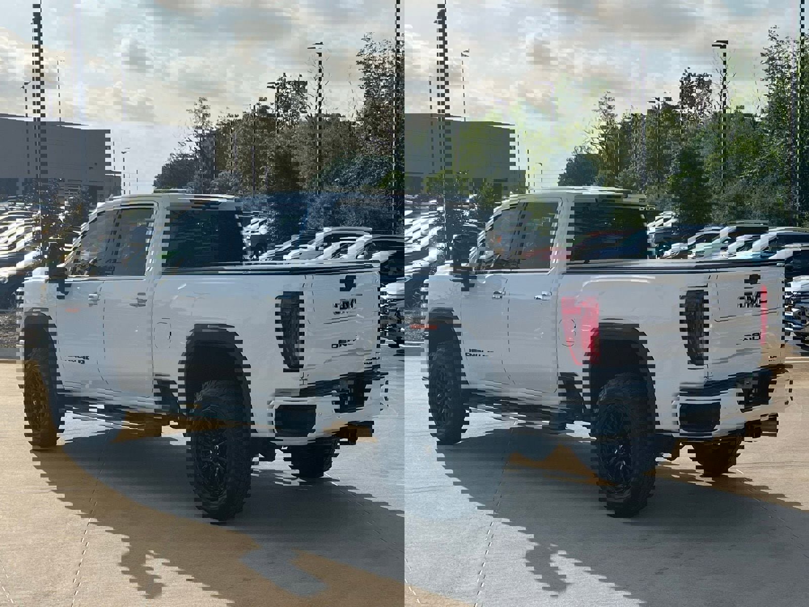 Used 2020 GMC Sierra 2500 Denali w/ Denali Ultimate Package image 10